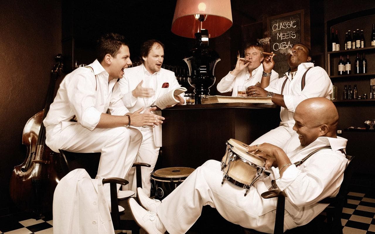 Klazz Brothers & Cuba Percussion